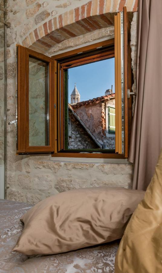 Luxury Studio Apartment Eminence Split In The Old Center Of Split On Pjaca Square Exterior photo